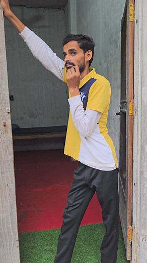 Gajab topi baaj 😂 🤣 😅 namaste 🙏 --- 🎬 **Comedy Video | Just for Fun 😂** Tayyār ho jao hassi ke dhamāke ke liye! Is video mein aapko milenge aise pal jo aapko zor zor se hasā denge. Masti, drama aur thoda sa overacting – sab kuch ek sath! 👀 Dekhna na bhoolen aur agar pasand aaye toh like, share aur subscribe zaroor karein! 👇 Comment karke batayein kaunsa scene sabse funny laga! #ComedyVideo #FunnyMoments #DesiComedy #HassiMazak #comedy #storytelling #MovieMagic #OnSet #dramafilm #viralcha