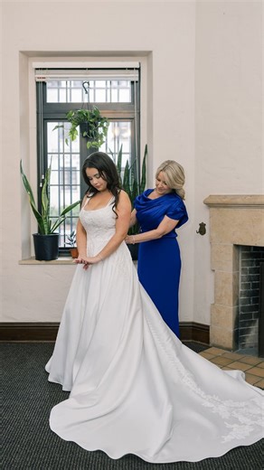 Orlando Makeup Artist / Bridal Hair & Makeup Team on Instagram: "Your Preview isn’t just about the hair & makeup, it’s about finding the look that feels like you. 🤍 It’s where we test shades, textures, and timing… so on your wedding day, everything feels effortless. ✨ #bridalmua #floridamua #bridalmakeupartist #bridalmakeup #bridalbeauty #weddingmuafl #makeupartistlife #mualife #bridalglam"