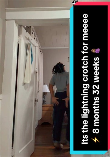 It’s the lightning crotchh for me ⚡️ 8 months 32 weeks 🤰🏽 #fyp #pregnant #momsoftiktok #almostthere #phew