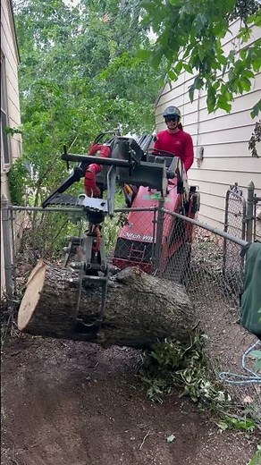 Lifting log over fence with Ryan’s grapple and Ditch Witch SK800. #treework