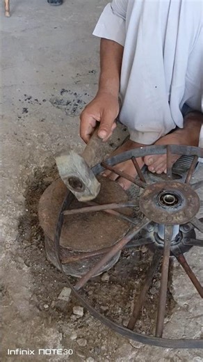 blacksmith making tool short video #blacksmith #wood #medievalblacksmith #blacksmithing