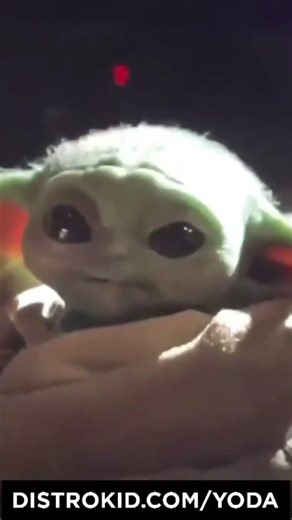 Grogu’s Got Moves! 💚✨ #TheMandalorian #StarWars #Grogu #Dance #BabyYoda #shorts #music #viral #yt