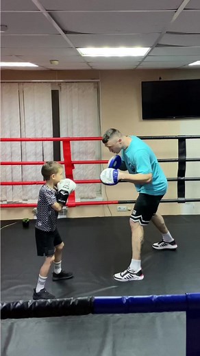 Boxing Techniques for Kids: Learning with an Adult