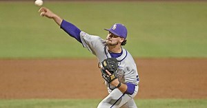 LSU averts disaster, rallies back from 4-run deficit to beat Little Rock and advance to super regionals
