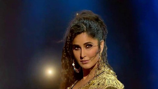Katrina Kaif Live Performance at Star Screen Awards 2019