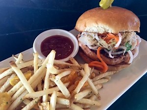 Chart House Unveils New 'Lunch Box,' Sandwiches