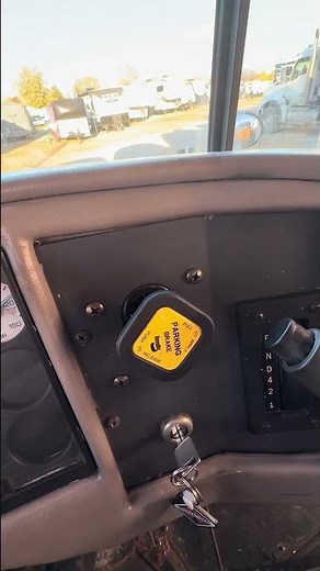 2002 International Parking Brake Release/Apply #Schoolbuses #Airbrakes #Shorts