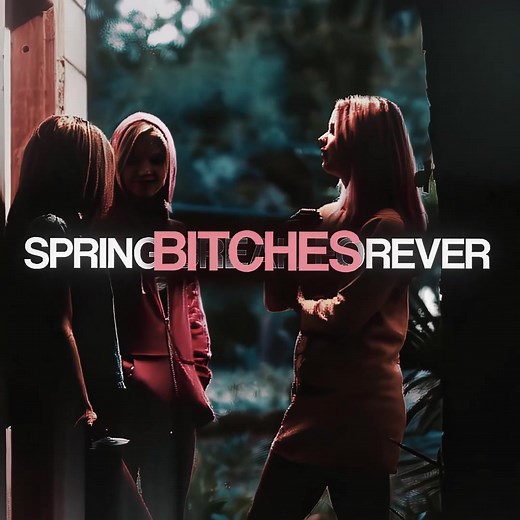 #SPRINGBREAKERS I will never stop editing this movie #fyp #vogueffx #2000s #mcbling #foryoupage #ae #aftereffects #springbreakers #springbreakersmovie #springbreakersedit #springbreakers2012