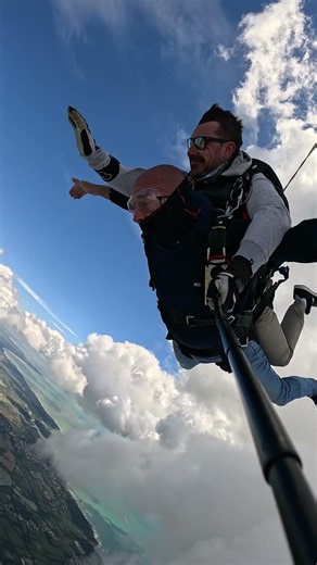 Chute libre le long d’un cumulus géant ☁️