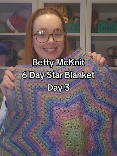 this free crochet blanket pattern is aimed to be completed within 6 days! super viral and I've seen it all over my fyp, have you tried it yet? 👀 pattern is free from @Betty McKnit | 6-Day Crochet and yarn is yarnsmiths pebble haze prints dk in cold knap from @Wool Warehouse