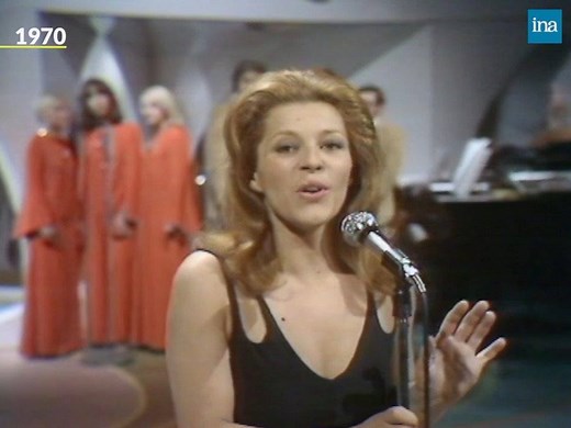 IL EST MORT LE SOLEIL. 1970, Nicoletta interprète la ballade mélancolique « Il est mort le soleil ». Longtemps boudée par les radios à sa sortie, cette chanson connaîtra enfin le succès grâce à la reprise de Ray Charles « The Sun Died ». | INA