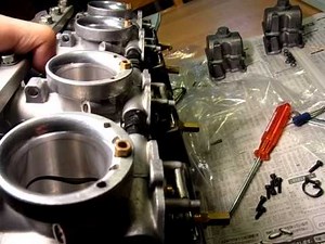 ＣＲキャブレターのフロート動作確認