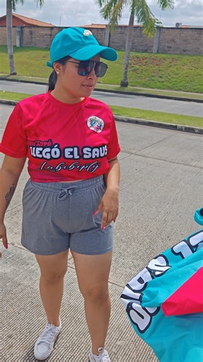 La Bibi Pty®️ on Instagram: "Llegamossssss y ya esta la fila activada Llevate tu sous que tenemos llega temprano que se acaban 😎😎😎😎😎😎VIERNES YA LLEGAMOS"