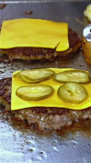 Beef Hamburger The process of making delicious food #Burger #beefrice #asmrsounds #food