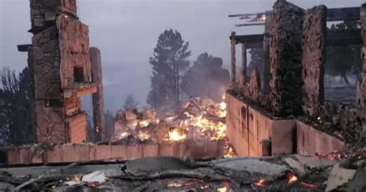 New Mexico wildfires force thousands to evacuate