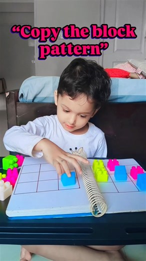 🧠Try this simple block pattern matching activity at home #cutelearningthroughplay #preschoolmom