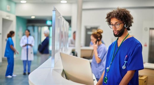 Why NHS 111 call handlers are quitting their jobs in large numbers - NewsBreak