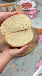35K views · 555 reactions | Nu iti permiti sa cumperi drojdie de asta faci mereu paine cu maia, baghete si paine pufoasa. Reteta 50 gr maia 1kg faina 1 lingurita de zahar 500ml apa calduta 18gr sare | Ella Cooking | Facebook