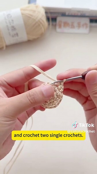 Crochet a Cute Small Puff Bag for Your Baby