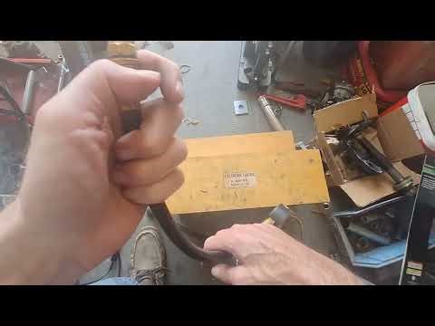 This Compression Tester Mistake Will Ruin Your Engine Test. B08FCCC62K