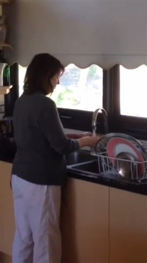 Hilarious Tap Explosion Prank Compilation