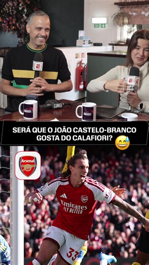 TODO O AMOR DE JOÃO CASTELO-BRANCO POR CALAFIORI! 🤣❤️ O @j.castelobranco rasgou elogios ao lateral do Arsenal e ainda contou uma história inusitada! Assista ao episódio completo do Correspondentes Premier no Spotify e no YouTube de ESPN Brasil, com @j.castelobranco, @renato_senise e @natgedra! 🎙️ @correspondentes_premier #PremierLeagueNaESPN #Arsenal #Calafiori