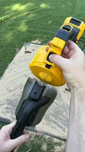 😮😍 NEW DeWALT 20V Dry Vac!