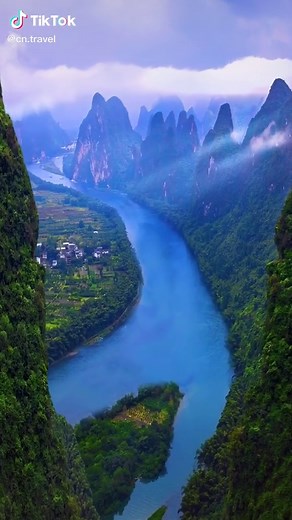 Exploring the Stunning Guilin Mountains in China