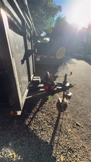 @blbtrailerservice on Instagram: "Broken leaf spring hangers #dumptrailer #junkremoval #hauling"