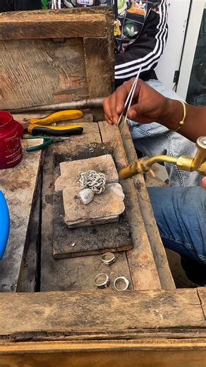 Mzee Ali Silver Shop on Instagram: "We do polishing of silvers"