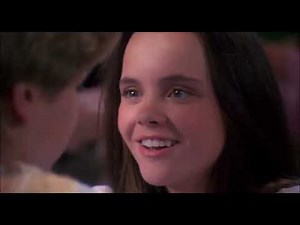 Casper 1995 Halloween party scene