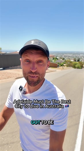 Living in Adelaide has honestly been one of the best decisions we’ve ever made. From the quality of life, affordable housing, and work life balance, to the beaches, wine regions, food scene and laid-back lifestyle. Adelaide really does have it all. 🌊🍷🌿 You get everything you want from a major city without the chaos, traffic, or insane cost of living. The weather is unreal, the people are friendly, and you’re never more than 20 minutes from the beach, the hills, or the city. After living in th