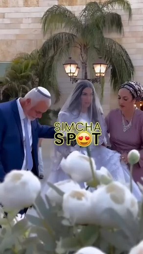 Another stunning Israeli wedding 🇮🇱😍 #simchaspot | SimchaSpot