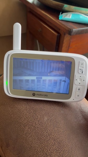 Watch Baby monitor works great! Both WiFi and radio monitoring on Amazon Live
