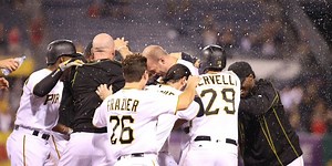 Pirates delay Nats' party with walk-off in 11