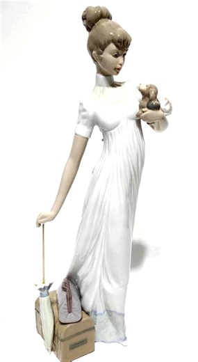 RARE FIND Large Lladro Traveling Companions Lady With Luggage, Umbrella and Dog Mint - Etsy