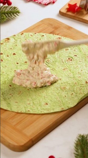 Cream Cheese Christmas Tree Pinwheels