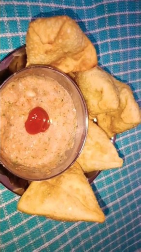 2 min recipe!#samosa #shorts#viralvideo #snacks #easyrecipe #indianfood