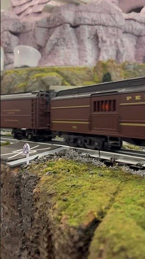 An affordable scale GG1!