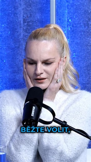 Pravej podcast | Proč jít k volbám? 📨 Abyste mohli nadále u piva p*čovat! 🍺 Nejen o politice promluvila @iva.pazderkova v nejnovějším dílu @pravejpodcast... | Instagram