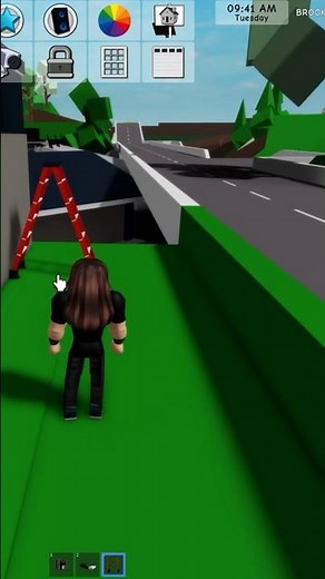 Showing you The BEST hacks/tricks in ROBLOX BROOKHAVEN!