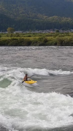 Surfing for dayyyz in Japan 🇯🇵 Paddler: @kazuyastyle.jp #kayaksession #whitewater #wave #surfing | Kayak Session Magazine