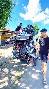 1.2M views · 1.7K reactions | Adakah muatan tambahan??? Isi terus selama belum patah per,,,buka pintu depan lagi mass... Begini kalau ba muat,,mobil kecil muatan banyak... | Herry Khenzy Singon | Facebook