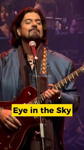 Eye in the Sky Lyrics - The Alan Parsons Project (Live)