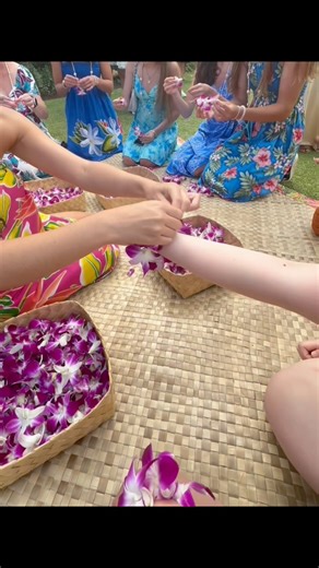 2.5K views · 46 reactions | Hale Koa Luau 2025. We had a great time in Hawaii, it’s been 20 years since my husband has been back and even though we had plane delays and tsunami warnings it was amazing and lots of memories made ❤️ #hawaii #halekoaluau #halekoa | Hooks & Twists | Facebook