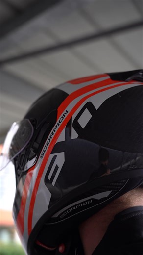 Black Week Motoblouz : un look roadster ça vous dit ? 🪖 Casque Scorpion exo 1400 II Carbon Air noir blanc rouge : https://swll.to/casquescorpionrouge 🧥 Veste DXR Truster : https://swll.to/vestetruster 👖 Jean DXR Kaptor : https://swll.to/kaptor 👟 Baskets DXR Magna Black : https://swll.to/magna 🧤 Gants Five Prime GTX : https://swll.to/gantsfive Et le meilleur ? 𝐓𝐨𝐮𝐭 𝐞𝐬𝐭 𝐞𝐧 𝐬𝐮𝐩𝐞𝐫𝐝𝐞𝐚𝐥 𝐩𝐨𝐮𝐫 𝐥𝐚 𝐁𝐥𝐚𝐜𝐤 𝐖𝐞𝐞𝐤 !! 👉 Encore de bons plans ici : https://swll.to/ZaVPRew | 