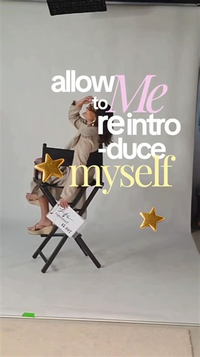 Andrea Villalba | Wellness Coach • Hábitos Sostenibles • Notion on Instagram: "Hola, soy Andrea🦋 Y tenía tiempo que no me presentaba de verdad por aquí. No solo el “qué hago” profesionalmente, sino quién SOY cuando nadie me está viendo. Así que... ahí les va TODO👇🏼 ✨ Lo que hago: Ingeniera en Sistemas Gerente de Innovación en TBTB Global (IA, automatización, transformación digital) Coach Espiritual especializada en Canalizaciones Angelicales Consultora de Notion (creadora de The Notion Lab) C