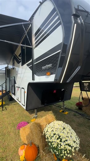 Meet our Reflection 324MBS — where smart design meets everyday comfort. With a spacious mid-bunk layout, private master suite, and residential finishes, this model redefines what it means to travel in style. The Reflection 324MBS — built for families who need space, comfort, and adventure all in one. 🚐💨 https://www.granddesignrv.com/fifth-wheels/reflection/324mbs #GrandDesignRV #Reflection #RVlife #FifthWheel #GDRV4Life | Grand Design RV