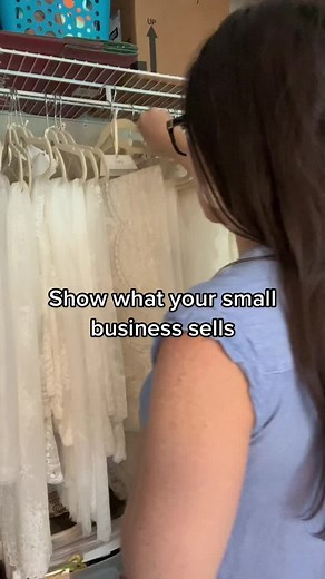 Selling mantilla veils since 2014! #shopsmall #bridetok #weddingtiktok #hispanicweddings #bohobride #bohowedding #mountainwedding #brides #weddingtok #latinaownedbusiness