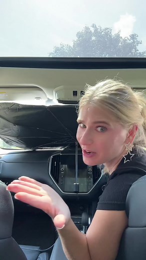 Foldable Anti-UV Car Windshield Cover for Easy Use